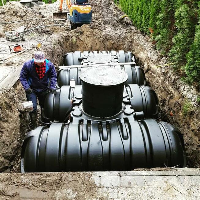 Koparka łańcuchowa, system nawadniania, podcinarka darni.