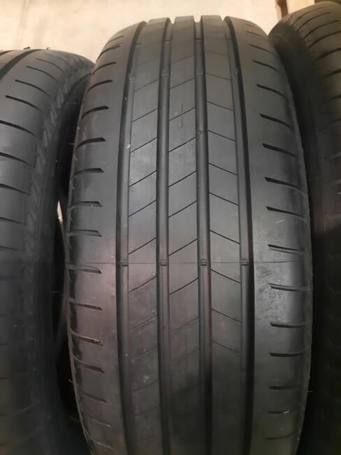 Opony letnie Bridgestone 215/60R17 dot 2023 jak nowe