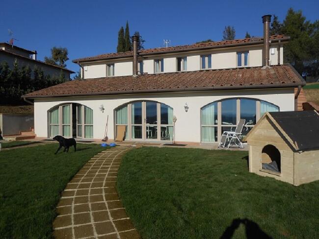 Stół motylkowy do prefabrykacji domów, linia produkcyjna.