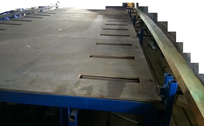 Stół motylkowy do prefabrykacji domów, linia produkcyjna.