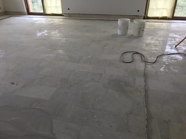 Renowacja posadzek kamiennych, polerowanie posadzek, marmur