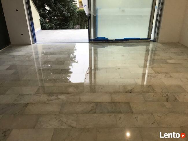 Renowacja posadzek kamiennych, polerowanie posadzek, marmur