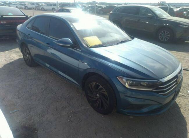 Volkswagen Jetta 2019, 1.4L, po gradobiciu