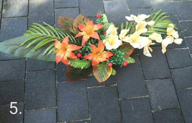 Wiązanki nagrobne na Wszystkich Świętych