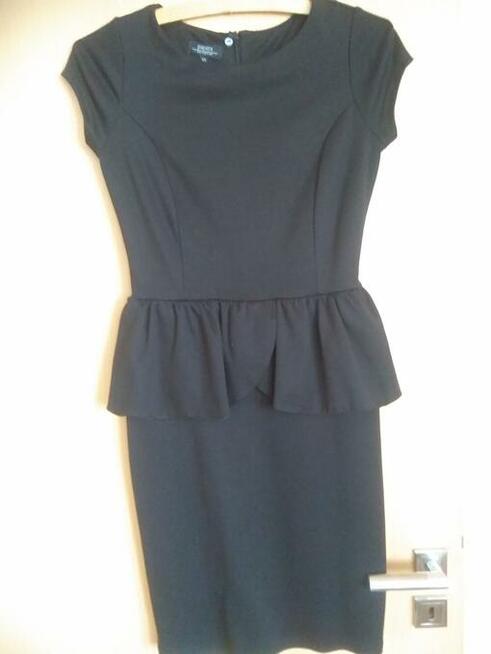 Sukienki damskie grubsze