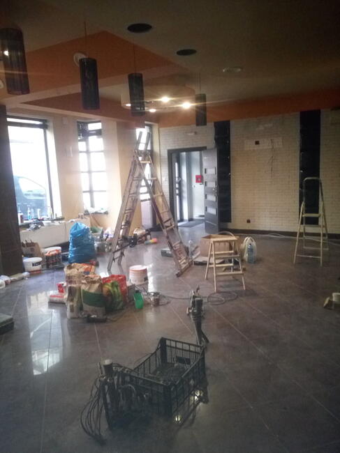 Sprzedam lokal użytkowy.