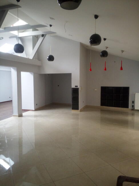 Sprzedam lokal użytkowy.