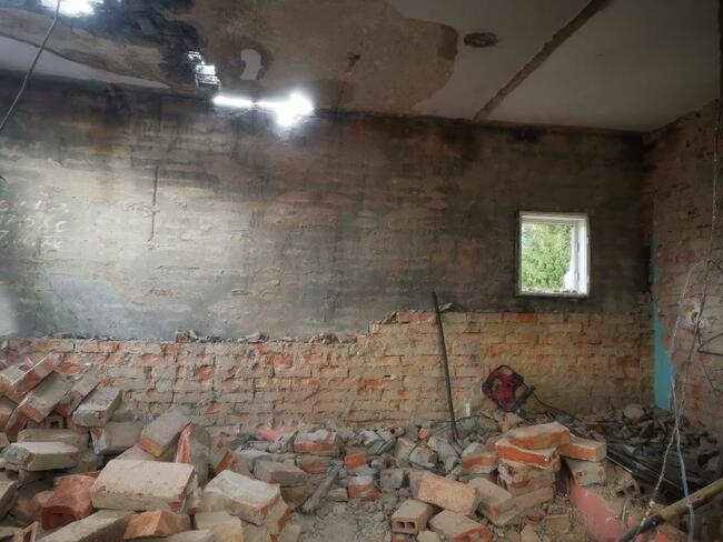 Wyburzenia, wyburzanie scian rozbiórki skuwanie tynków