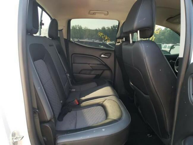 Chevrolet Colorado 2018, 3.6L, 4x4, porysowany lakier