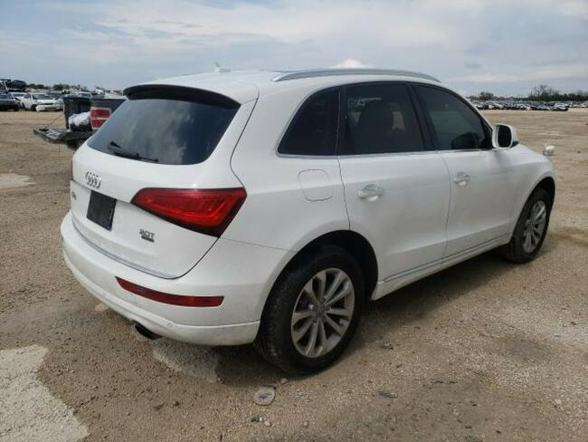 Audi Q5 2016, 2.0L, Premium Plus, porysowany lakier