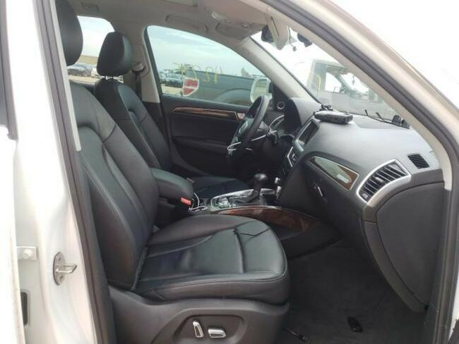 Audi Q5 2016, 2.0L, Premium Plus, porysowany lakier