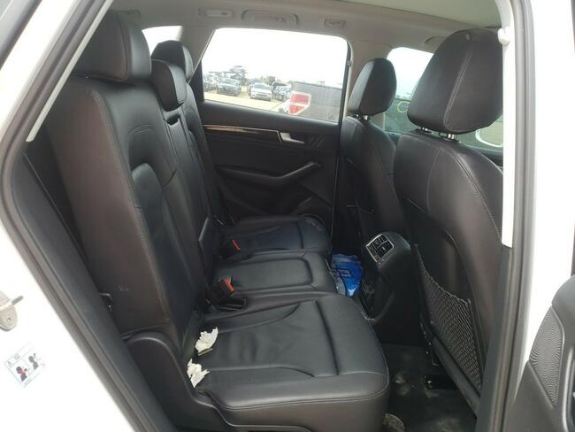 Audi Q5 2016, 2.0L, Premium Plus, porysowany lakier