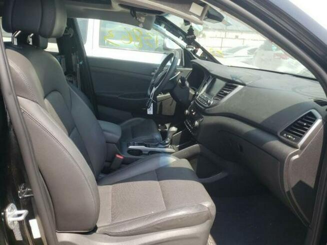 Hyundai Tucson 2018, 1.6L, Value, po gradobiciu