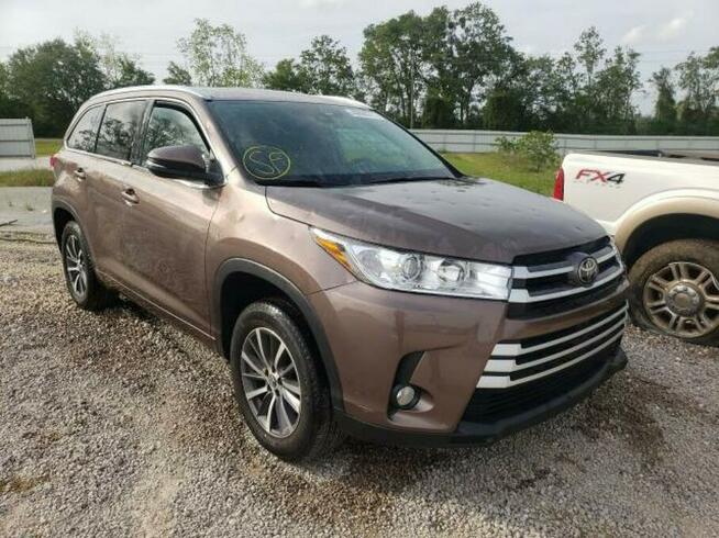 Toyota Highlander 2018, 3.5L, SE, po gradobiciu