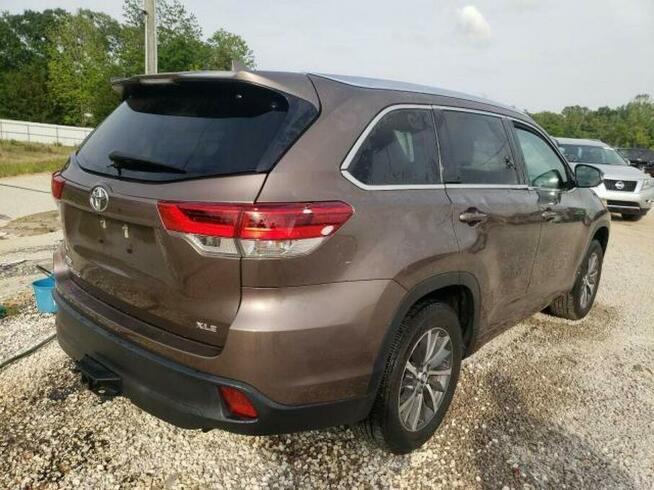 Toyota Highlander 2018, 3.5L, SE, po gradobiciu
