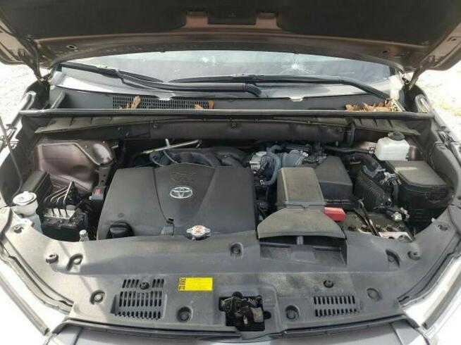 Toyota Highlander 2018, 3.5L, SE, po gradobiciu