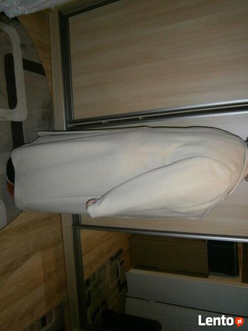 Piękny płaszcz damski ocieplany właśnie na tą porę !!!