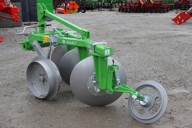 Pług talerzowy Lepus plugi talerzowe Bomet