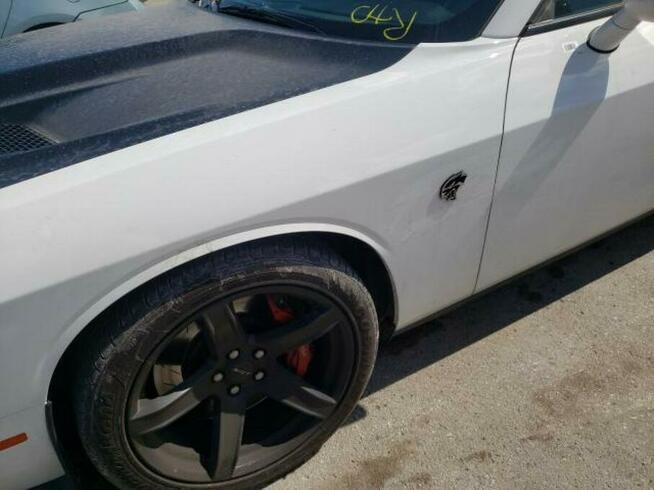Dodge Challenger SRT HELLCAT, 2017, 6.2L, porysowany lakier