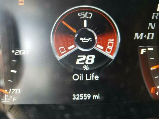 Dodge Challenger SRT HELLCAT, 2017, 6.2L, porysowany lakier