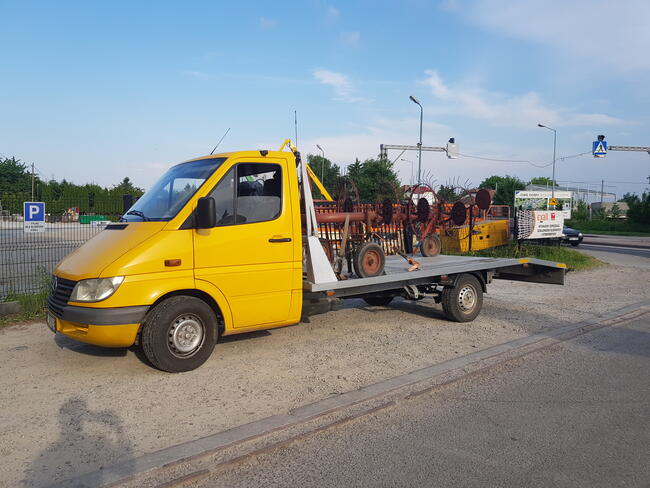 Pomoc drogowa, autolaweta, transport maszyn rolniczych Dębica