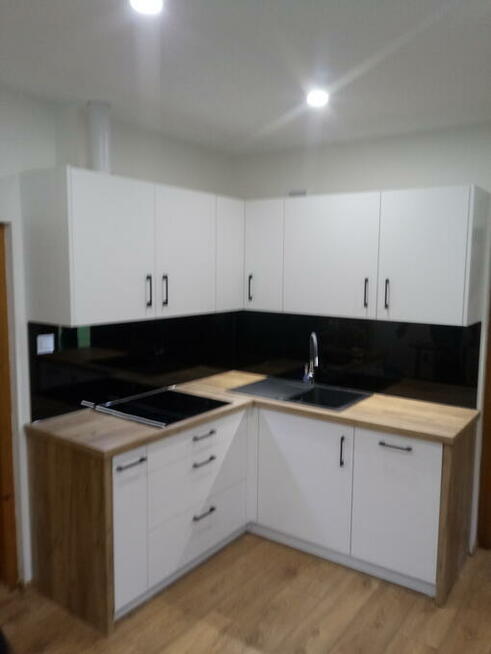 Meble na wymiar, kuchnie, szafy, zabudowy, sypialnie