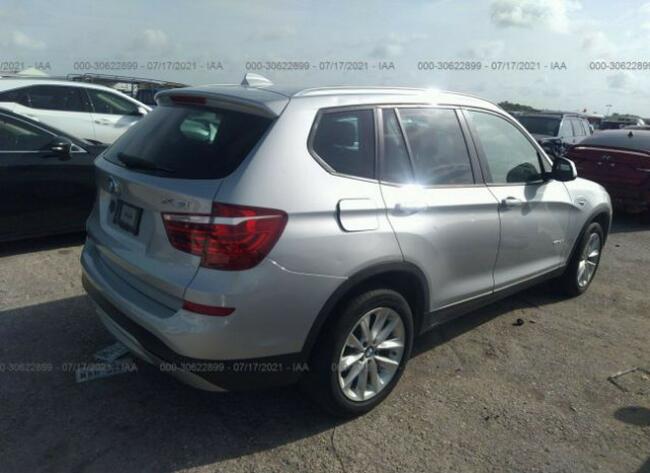 BMW X3 2017, 2.0L, po gradobiciu