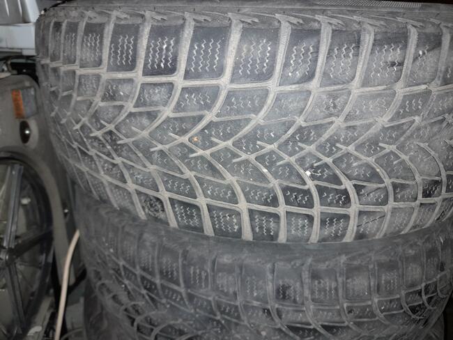 Sprzedam opony zimowe i letnie na alusach Prosze o smsy15