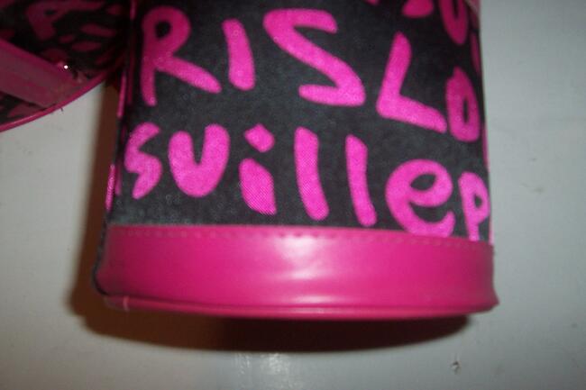 Kosmetyczka damska, okrągła.