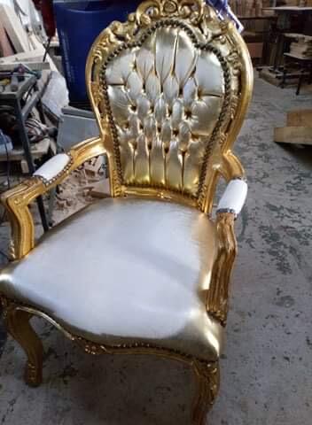 Renowacja mebli stylowych tapicerowanych i drewnianych.