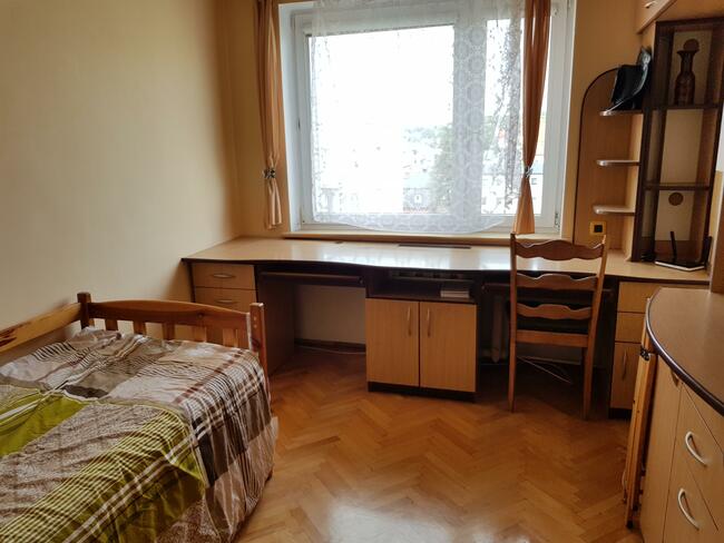 Wynajme mały pokój.