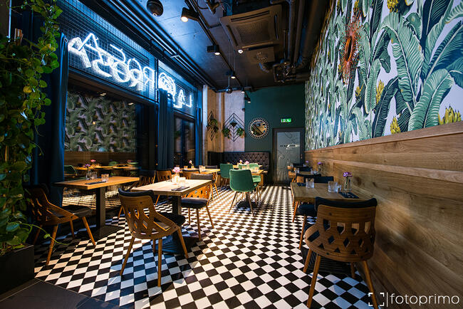 Fotograf wnętrz i nieruchomości zdjęcia z drona