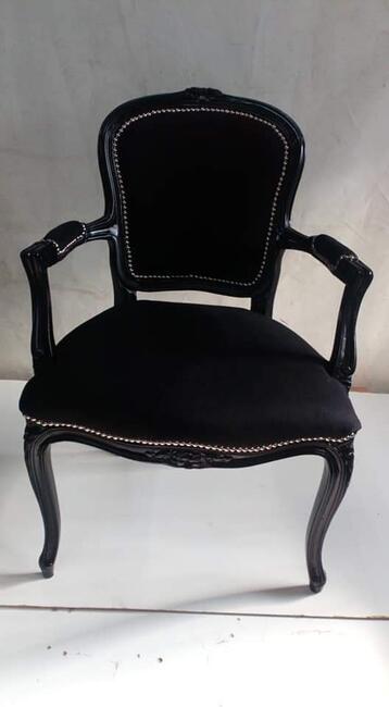 Renowacja mebli, renowacja mebli drewnianych i tapicerowanyc