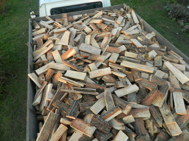 Opał - zrzyny skałki polana dębowe drewno