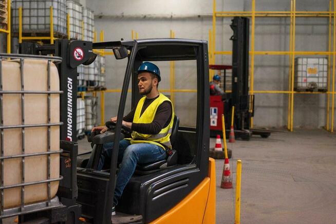 Kurs szkolenie wózek widłowy wózki widłowe UDT WJO