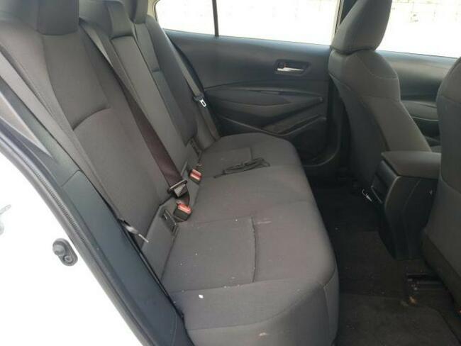 Toyota Corolla 2021, 1.8L, LE, po gradobiciu