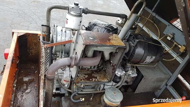 Kompresor śrubowy Mannesmann Demag AG 4100, 3m3