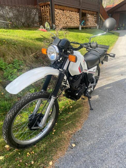 Yamaha XT 550