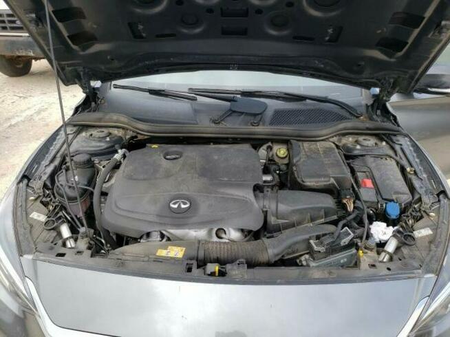 Infiniti QX30 2017, 2.0L, Base, po gradobiciu