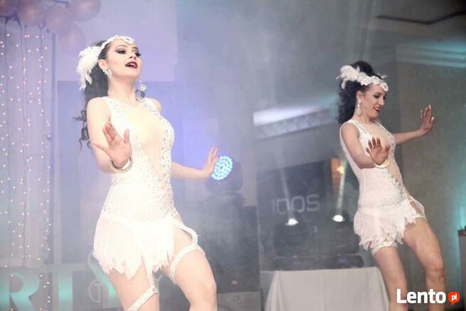 Pokaz SAMBA\ LED SHOW\ PIN UP\ GREAT GATSBY\ TANIEC BRZUCHA