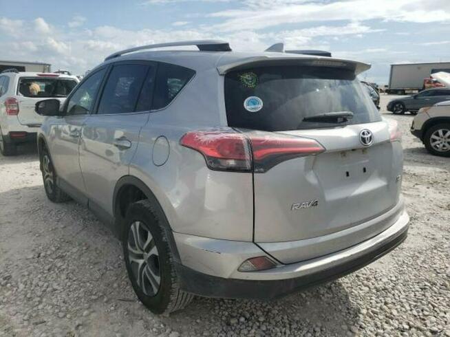 Toyota RAV-4 2018, 2.5L, LE, po gradobiciu