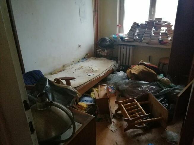 Sprzątanie po zgonach, samobójstwach, opróżnia