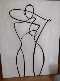 Maluje obrazy na zlecenie