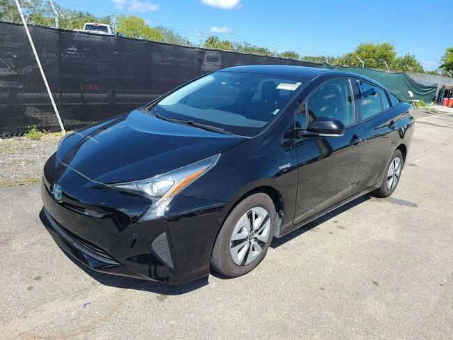 Toyota Prius Two SE