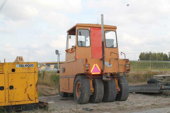 Walec drogowy guma-guma CLARK