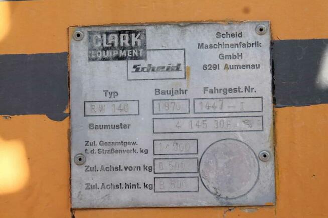 Walec drogowy guma-guma CLARK