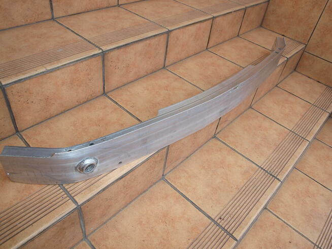 Mercedes A W177 belka wzmocnienie zderzaka przód 2018 -2022r