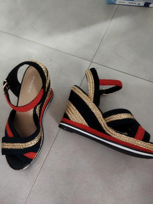 Sandały damskie rozmiar 36 - Nowe