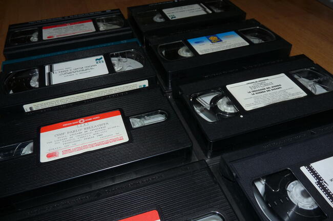 Kolekcja filmów włoskich na VHS i kopia na DVD