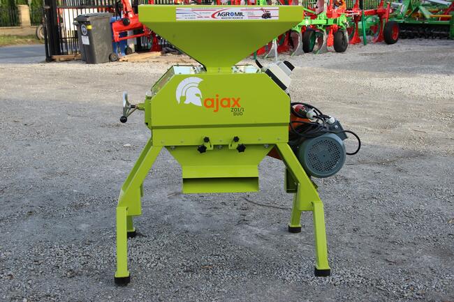 Zgniatacz ziarna walcowy gniotownik Adraf 3, 0 kW Ajax Z01/